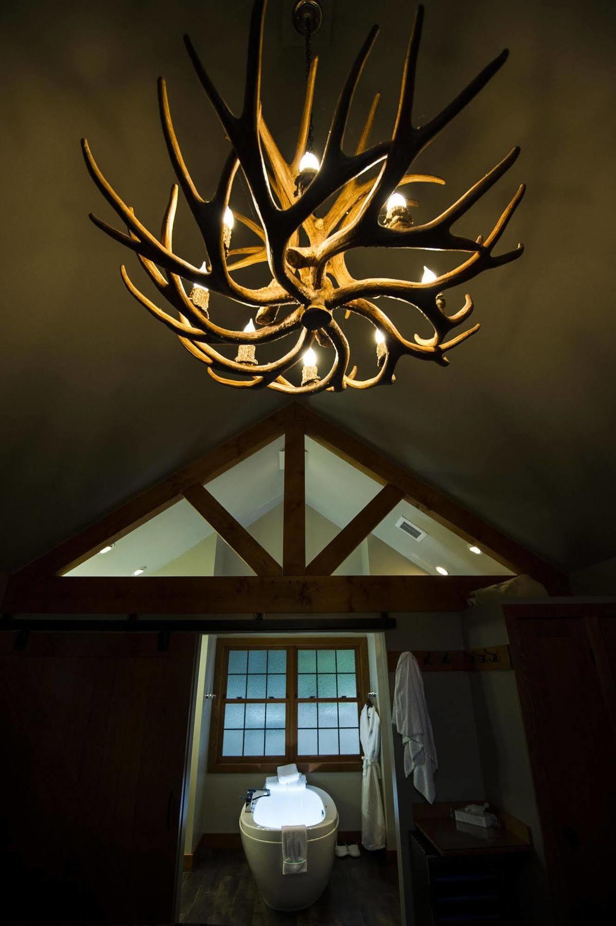 Heather Mountain Lodge Rogers Pass Luaran gambar